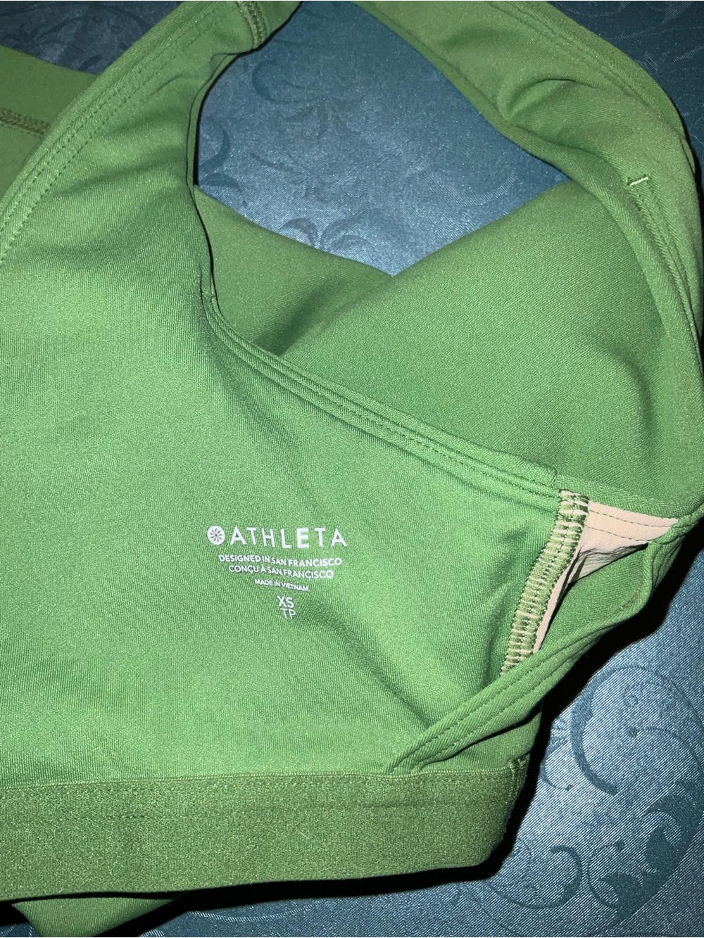 Athleta Transcend V Neck Long Line Crop Sports Bra in Alpine xs - Picture 5 of 7